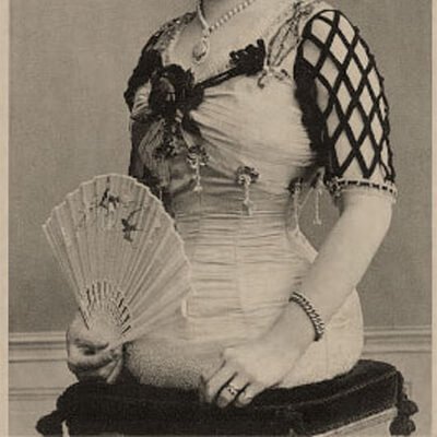 MADEMOISELLE GABRIELLE – The Half-Woman