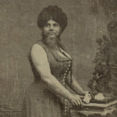 SIDONIA DE BARCSY – The Bearded Lady Baroness