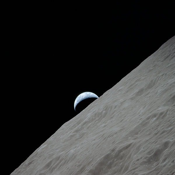 16. Last EarthRise
