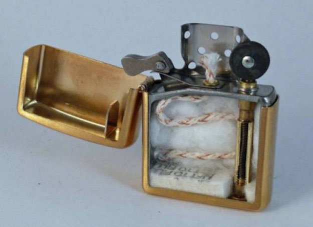 23. Zippo