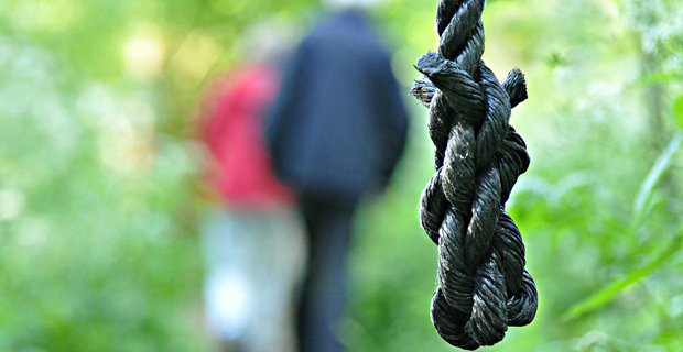 suicide-rope