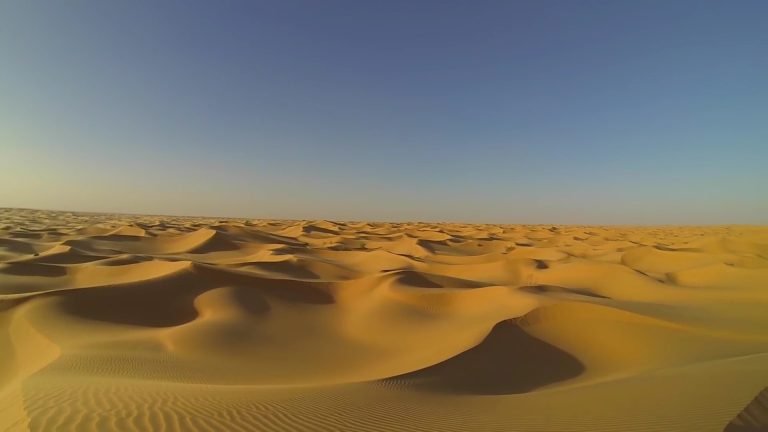 Do People Live in the Sahara Desert?