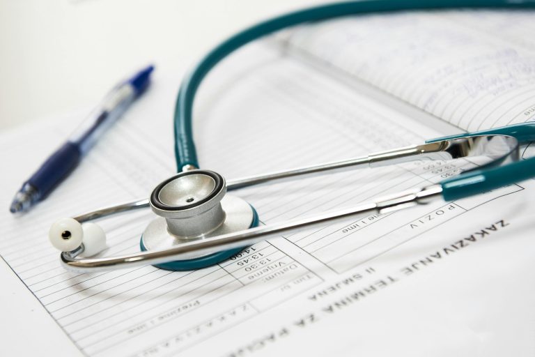 The Ultimate Guide to Filing a Medical Malpractice Lawsuit