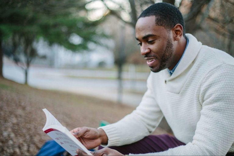 How Daily Reading Fuels Personal Growth and Self-Improvement